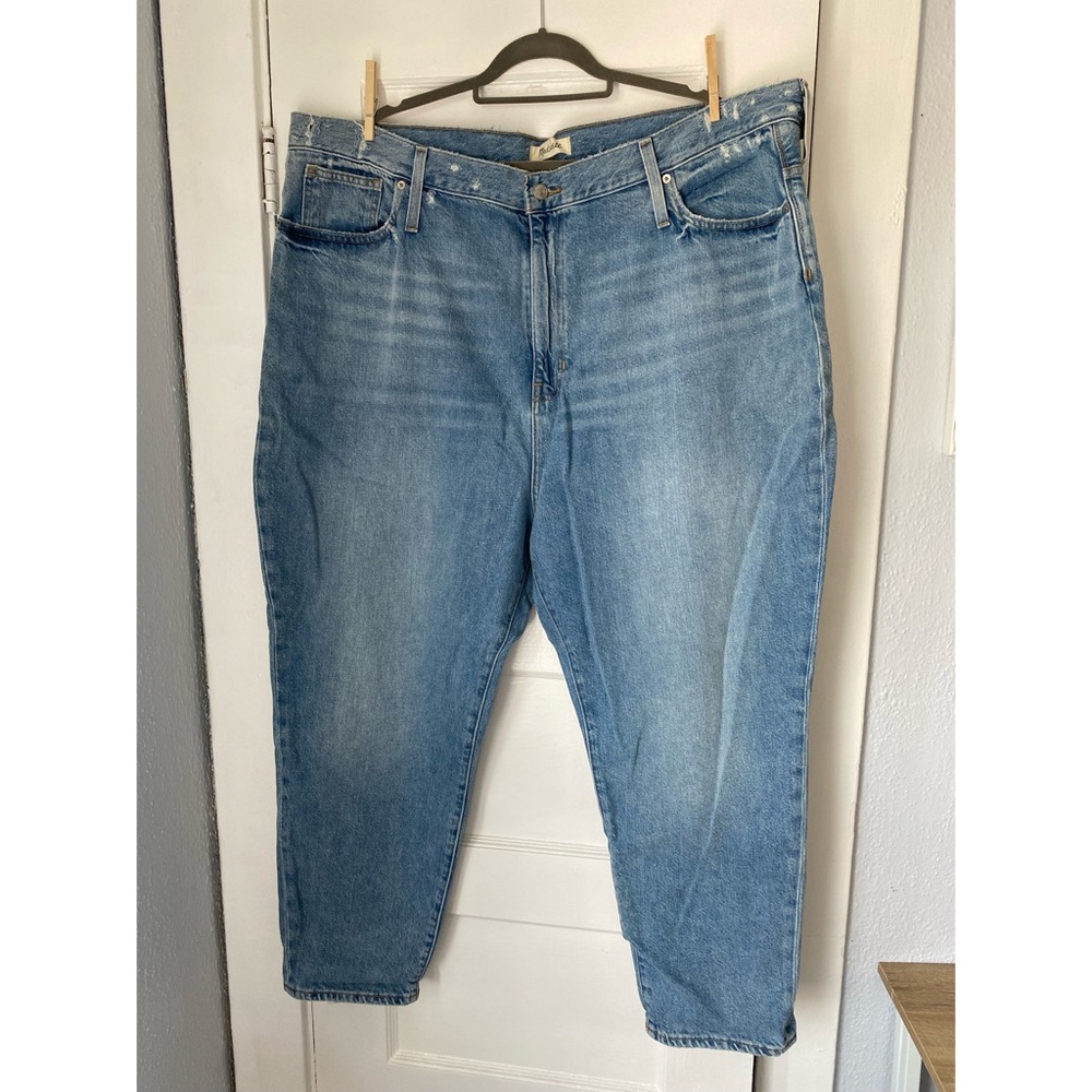 NWT Madewell Slightly Distressed Mom Jeans